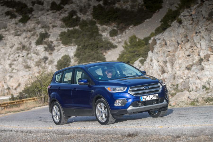  Ford Kuga Titanium 2016 года  (фото 1 из 28)